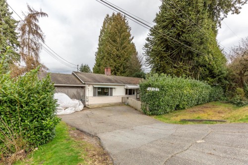 13221 112B Avenue, Surrey, BC 