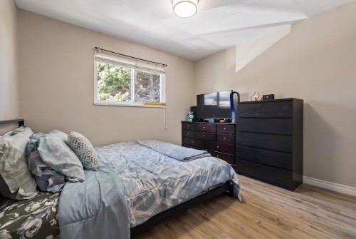 9511 160 Street, Surrey, BC 
