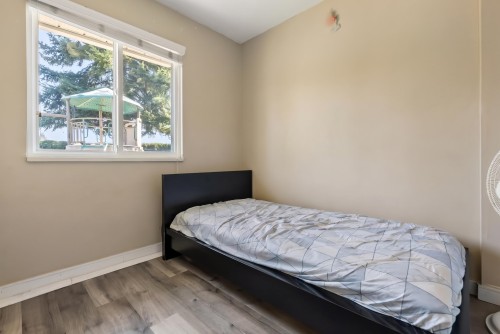 9511 160 Street, Surrey, BC 