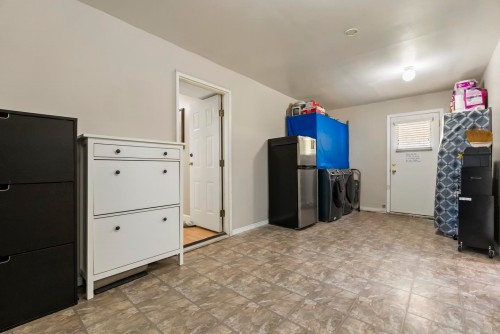 9511 160 Street, Surrey, BC 