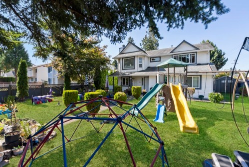 9511 160 Street, Surrey, BC 