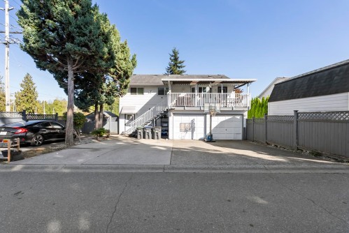 9511 160 Street, Surrey, BC 
