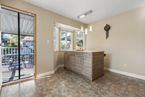 9511 160 Street, Surrey, BC 