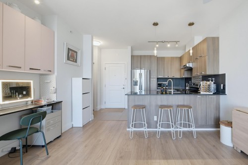 429-15956 86A Avenue, Surrey, BC 