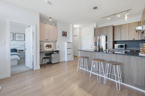429-15956 86A Avenue, Surrey, BC 