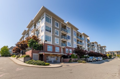 429-15956 86A Avenue, Surrey, BC 