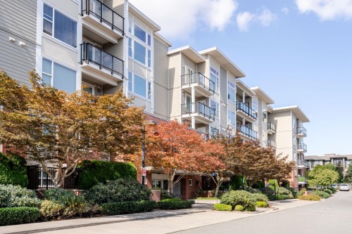 429-15956 86A Avenue, Surrey, BC 