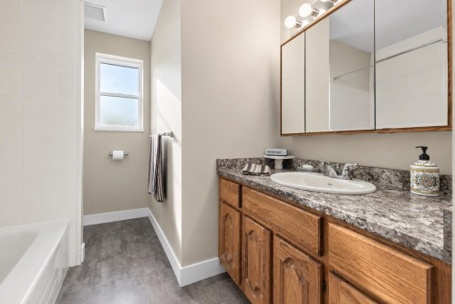 14287 73A Avenue, Surrey, BC 