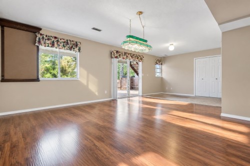 14287 73A Avenue, Surrey, BC 