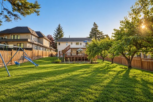 14287 73A Avenue, Surrey, BC 