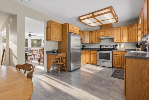 14287 73A Avenue, Surrey, BC 
