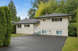 10996 Mcadam Road Delta, BC V4C 3E8