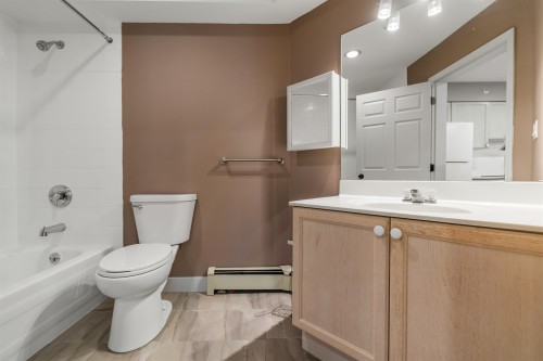 306-15233 Pacific Avenue, White Rock, BC 