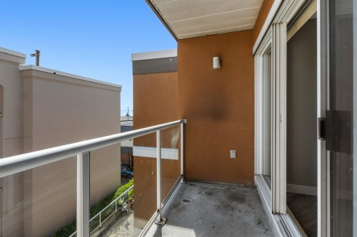 306-15233 Pacific Avenue, White Rock, BC 