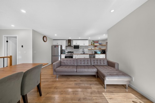 7674 125 Street, Surrey, BC 