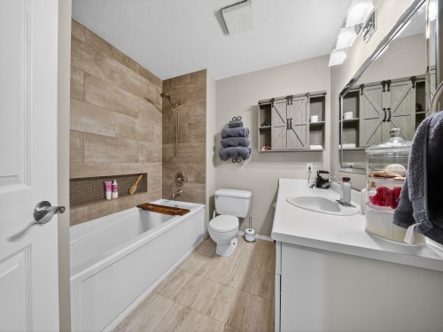 512-13900 Hyland Road, Surrey, BC 