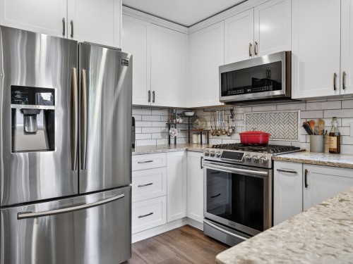 512-13900 Hyland Road, Surrey, BC 