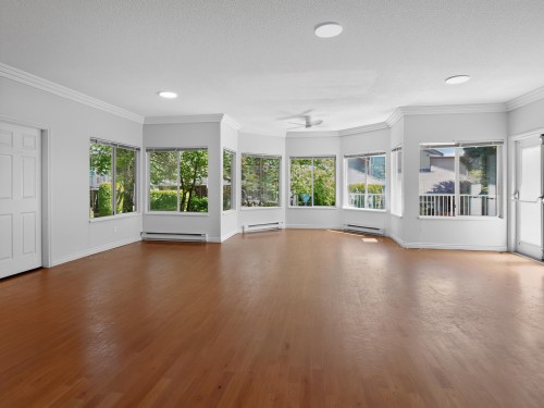 512-13900 Hyland Road, Surrey, BC 
