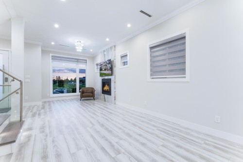 19433 70 Avenue, Surrey, BC 