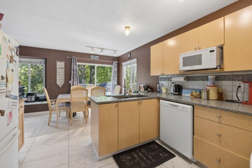 28-12110 75A Avenue, Surrey, BC 