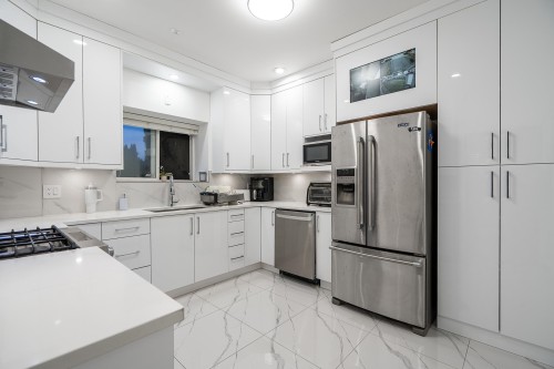 9534 124 Street, Surrey, BC 