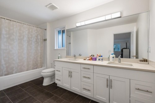 15476 110Th Avenue, Surrey, BC 