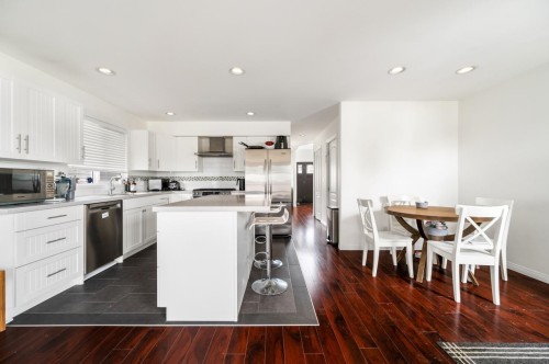 15476 110Th Avenue, Surrey, BC 