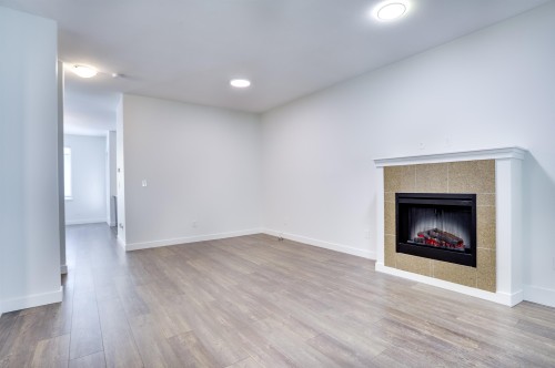 13-6575 192 Street, Surrey, BC 