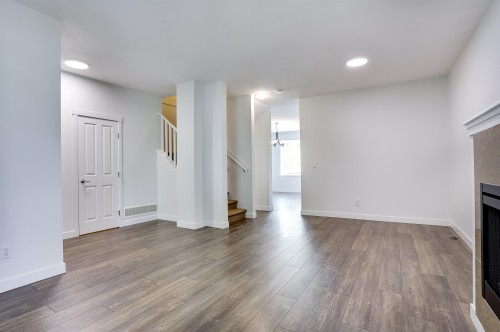 13-6575 192 Street, Surrey, BC 