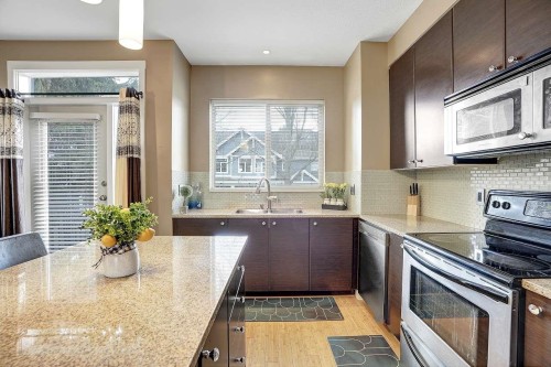7-6033 168 Street, Surrey, BC 