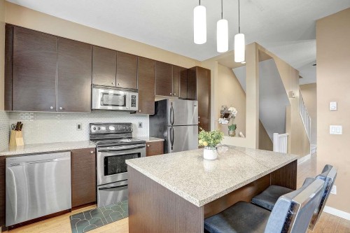 7-6033 168 Street, Surrey, BC 