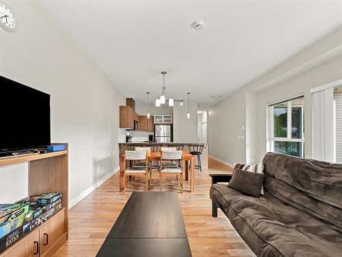 224-9655 King George Boulevard, Surrey, BC 