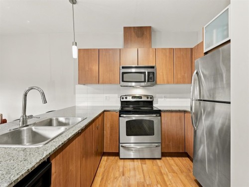 224-9655 King George Boulevard, Surrey, BC 