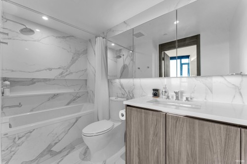 2710-9887 Whalley Boulevard, Surrey, BC 