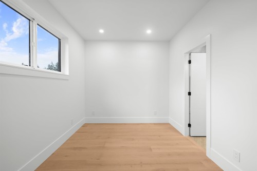 7523 205 Street, Langley, BC 