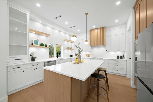 7523 205 Street, Langley, BC 