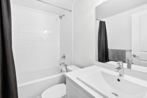 4-16357 15 Avenue, Surrey, BC 