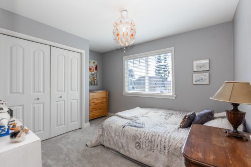5910 164A Street, Surrey, BC 