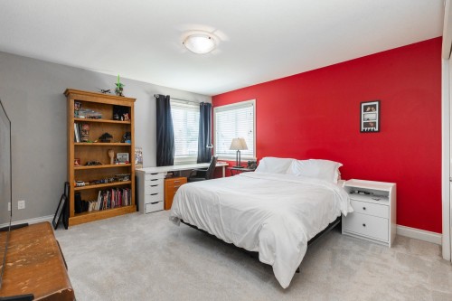 5910 164A Street, Surrey, BC 