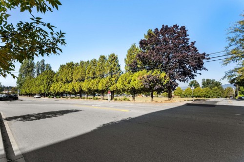 518-10838 Whalley Boulevard, Surrey, BC 