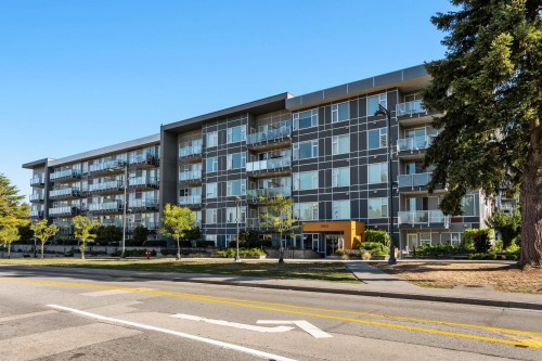 518-10838 Whalley Boulevard, Surrey, BC 
