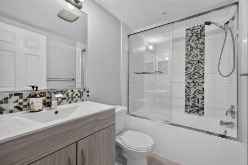 104-7475 138 Street, Surrey, BC 