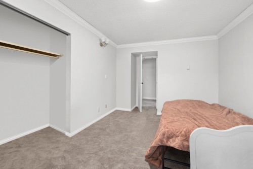 205-7119 133 Street, Surrey, BC 