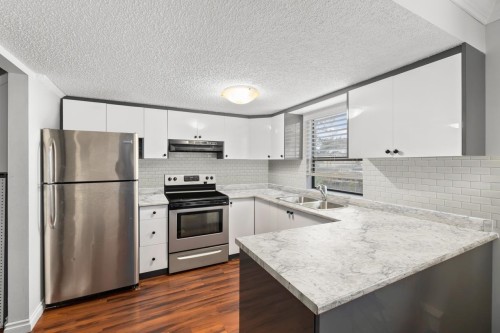 205-7119 133 Street, Surrey, BC 