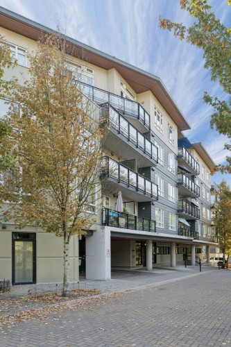 307-13919 Fraser Highway, Surrey, BC 
