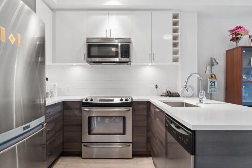 307-13919 Fraser Highway, Surrey, BC 
