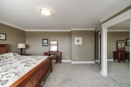 5575 Fairlight Crescent, Delta, BC 