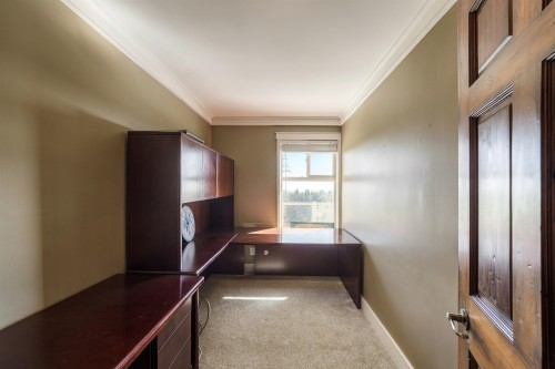 5575 Fairlight Crescent, Delta, BC 