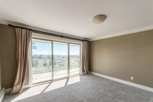 5575 Fairlight Crescent, Delta, BC 