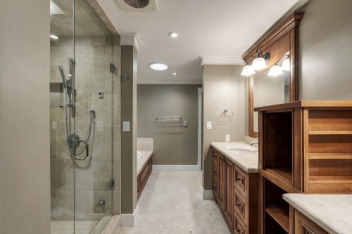 5575 Fairlight Crescent, Delta, BC 
